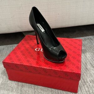 GUESS heels